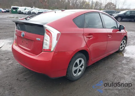 2013 Toyota Prius Three z USA, uszkodzony, nr VIN JTDKN3DU7D5638151